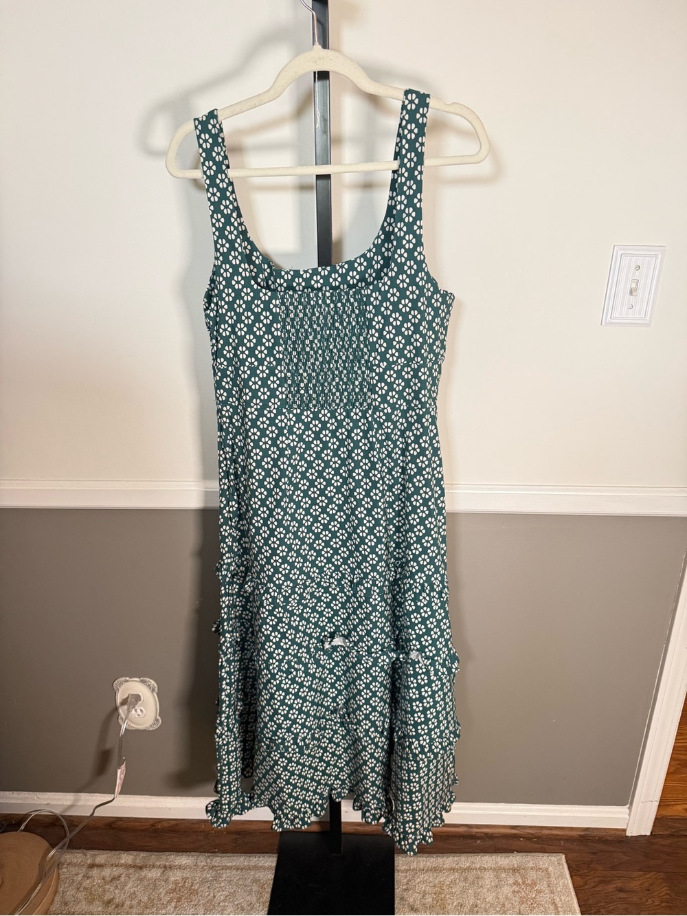 By Anthropologie Blythe Floral Tiered Midi Dress Green Large Square Neck - Picture 6 of 9